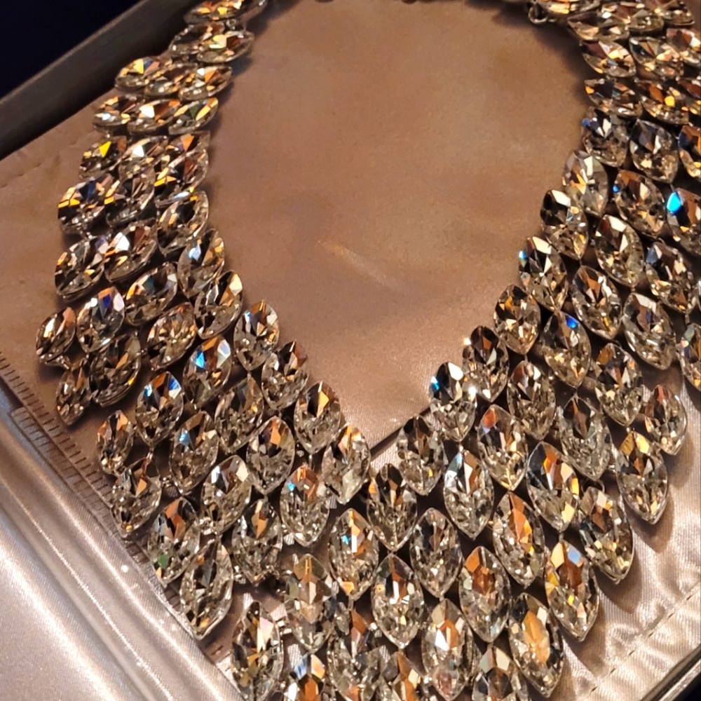 Rhinestone jewelry